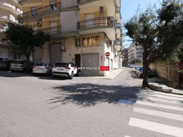 locale commerciale in vendita a Martina Franca