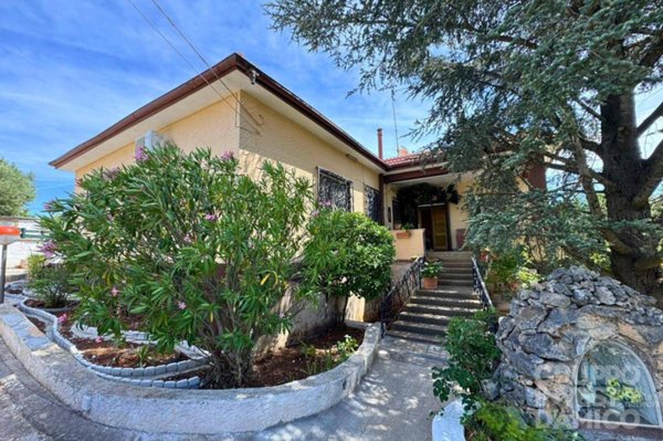 casa indipendente in vendita a Martina Franca in zona Centro Storico
