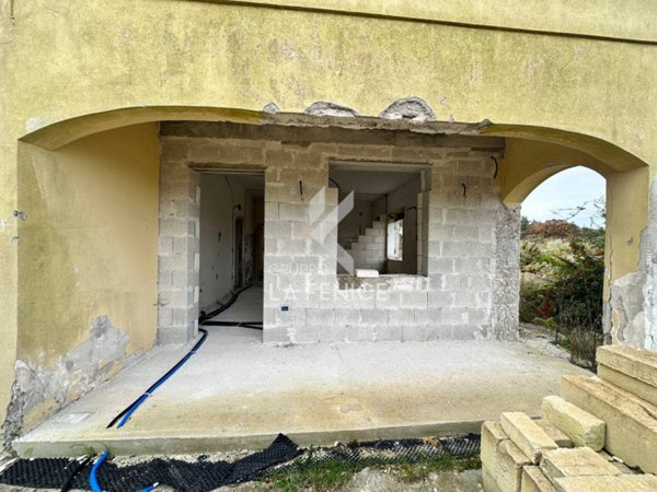 casa indipendente in vendita a Martina Franca in zona Trasconi