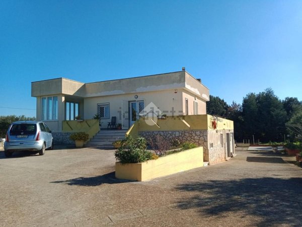casa indipendente in vendita a Martina Franca