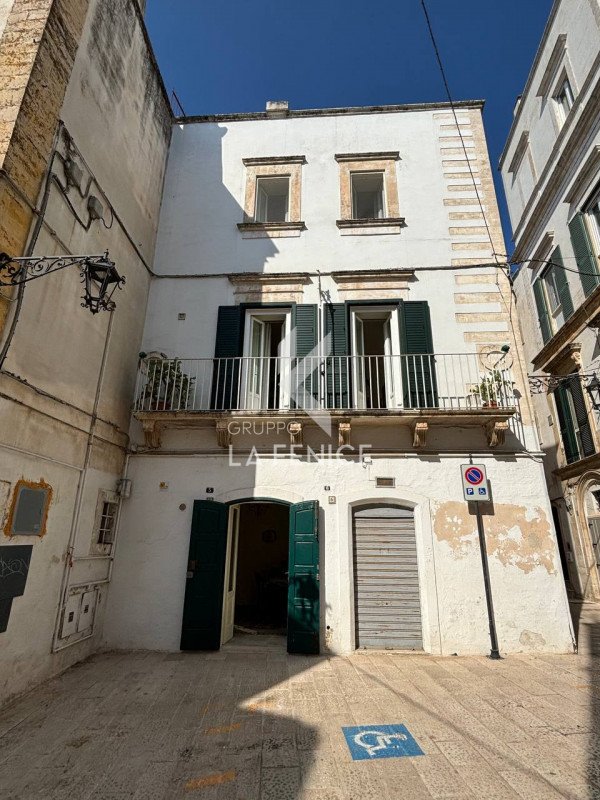 casa indipendente in vendita a Martina Franca in zona Centro Storico