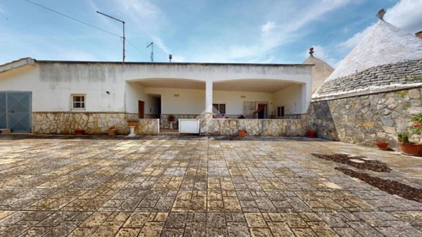 casa indipendente in vendita a Martina Franca in zona Monti del Duca