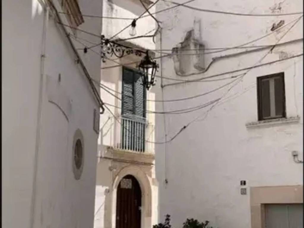 intera palazzina in vendita a Martina Franca in zona Centro Storico