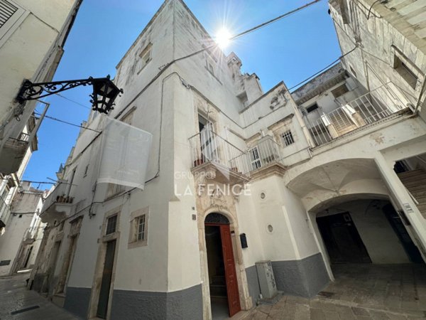 casa indipendente in vendita a Martina Franca in zona Centro Storico