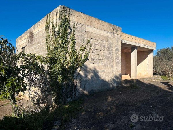 casa indipendente in vendita a Martina Franca in zona Specchia Tarantina