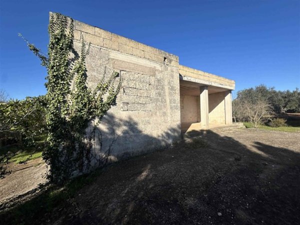 casa indipendente in vendita a Martina Franca in zona Specchia Tarantina