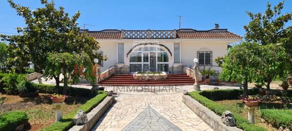 casa indipendente in vendita a Martina Franca