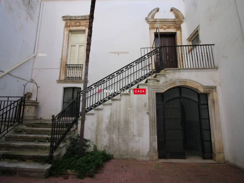 appartamento in vendita a Martina Franca in zona Centro Storico