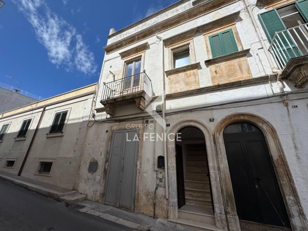 casa indipendente in vendita a Martina Franca in zona Centro Storico