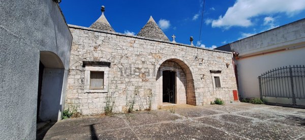 pentavano in vendita a Martina Franca