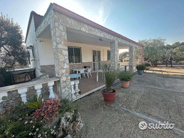 casa indipendente in vendita a Martina Franca