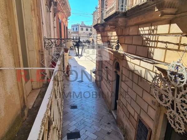 appartamento in vendita a Martina Franca in zona Centro Storico
