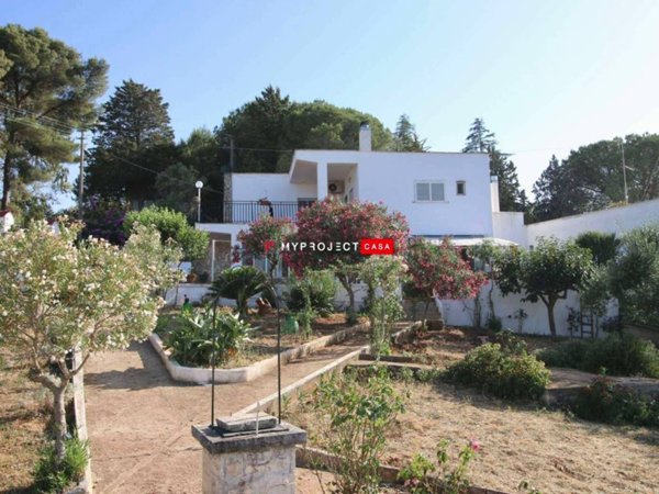 casa indipendente in vendita a Martina Franca