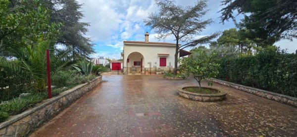 casa indipendente in vendita a Martina Franca