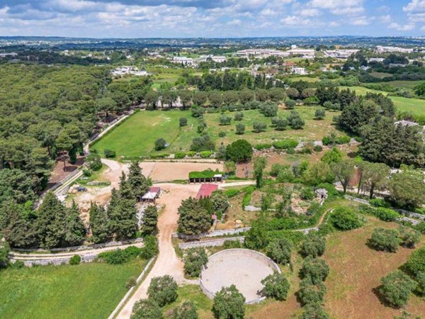 casa indipendente in vendita a Martina Franca