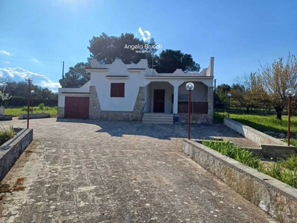 casa indipendente in vendita a Martina Franca