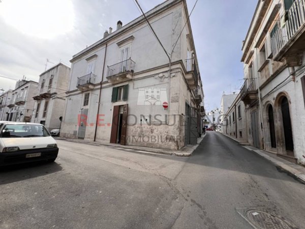 casa indipendente in vendita a Martina Franca in zona Centro Storico