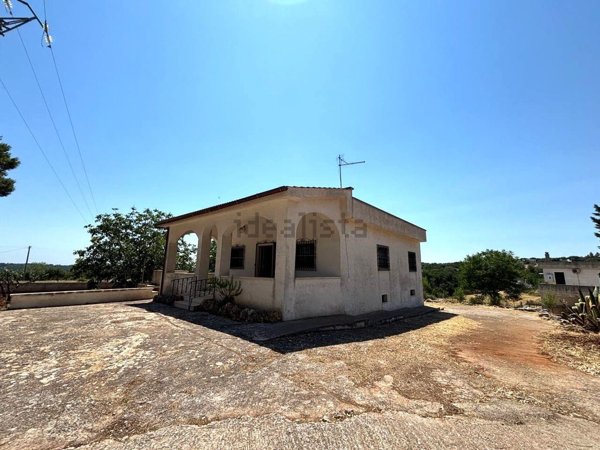 casa indipendente in vendita a Martina Franca