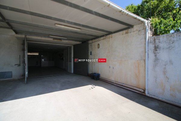 locale commerciale in vendita a Martina Franca