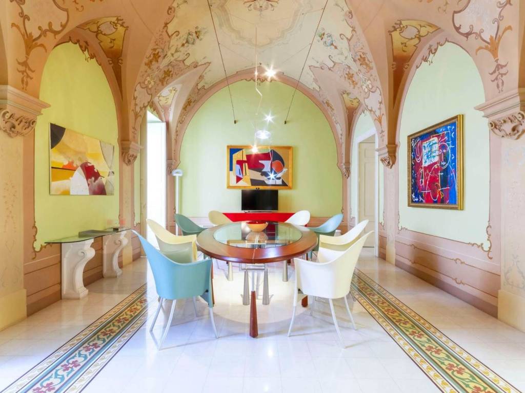 intera palazzina in vendita a Martina Franca in zona Centro Storico