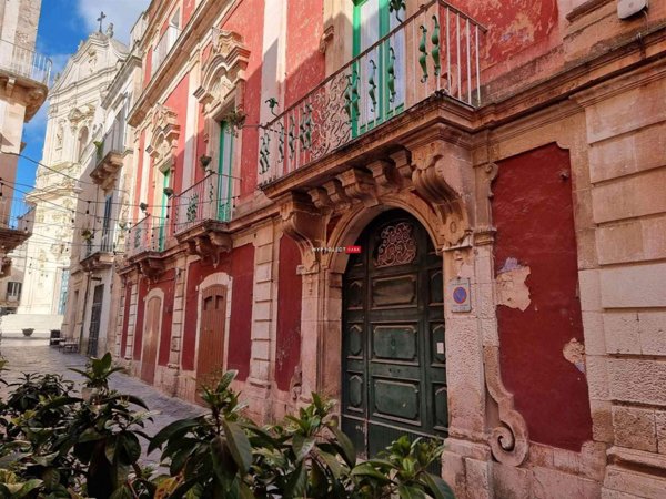 appartamento in vendita a Martina Franca in zona Centro Storico
