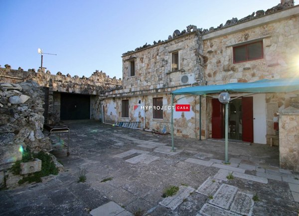 casa indipendente in vendita a Martina Franca
