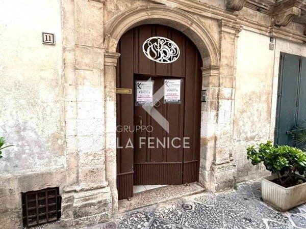 casa indipendente in vendita a Martina Franca in zona Centro Storico