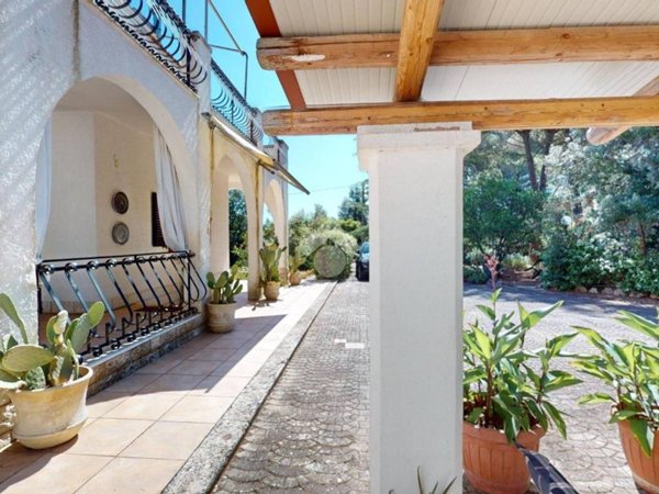 casa indipendente in vendita a Martina Franca