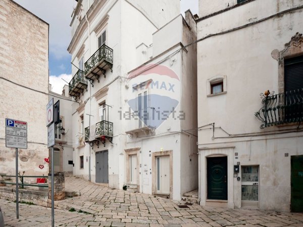 casa indipendente in vendita a Martina Franca in zona Centro Storico