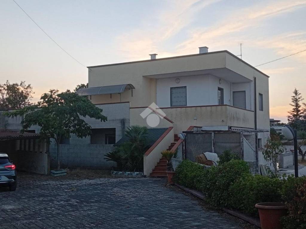 casa indipendente in vendita a Martina Franca in zona Chiancaro