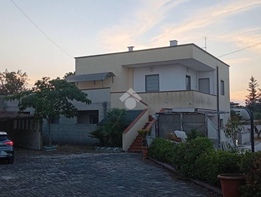 casa indipendente in vendita a Martina Franca in zona Chiancaro