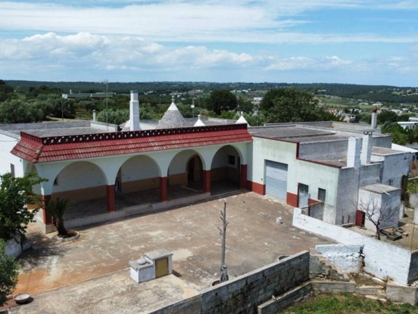casa indipendente in vendita a Martina Franca in zona Carpini