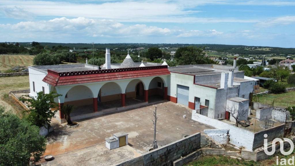 casa indipendente in vendita a Martina Franca in zona Carpini