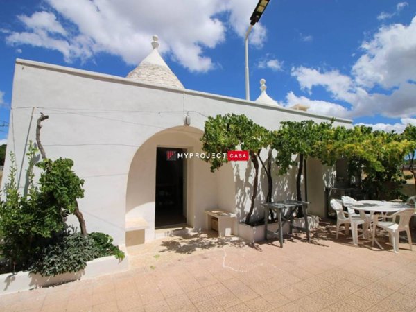 casa indipendente in vendita a Martina Franca