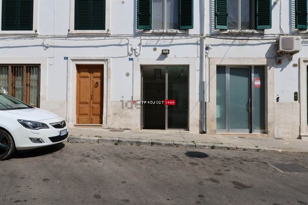 locale commerciale in vendita a Martina Franca in zona Centro Storico