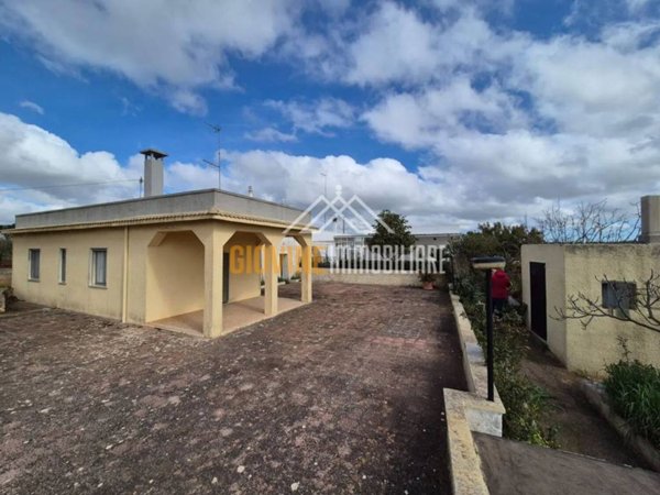 casa indipendente in vendita a Martina Franca