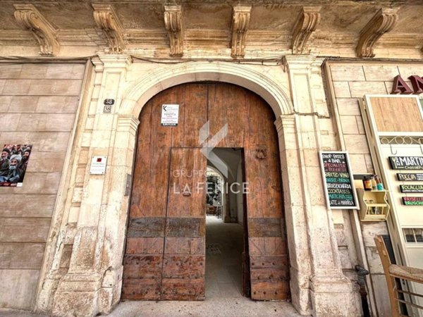 appartamento in vendita a Martina Franca in zona Centro Storico