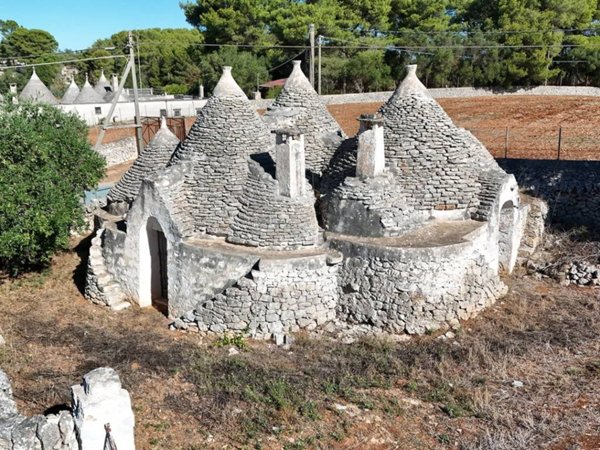 casa indipendente in vendita a Martina Franca in zona Ortolini