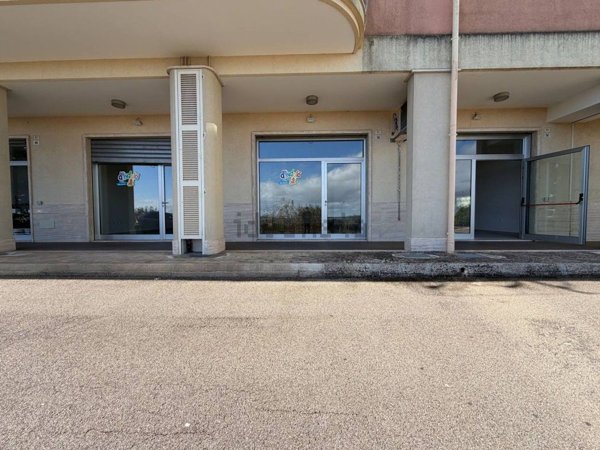 locale commerciale in vendita a Martina Franca