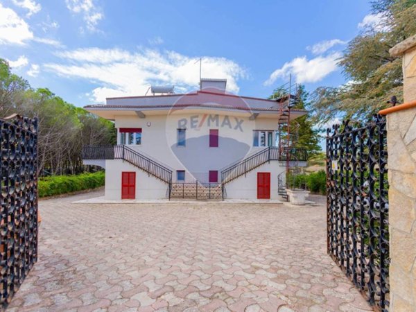 casa indipendente in vendita a Martina Franca