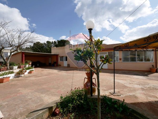 casa indipendente in vendita a Martina Franca in zona San Paolo