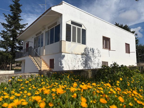 casa indipendente in vendita a Martina Franca in zona San Paolo