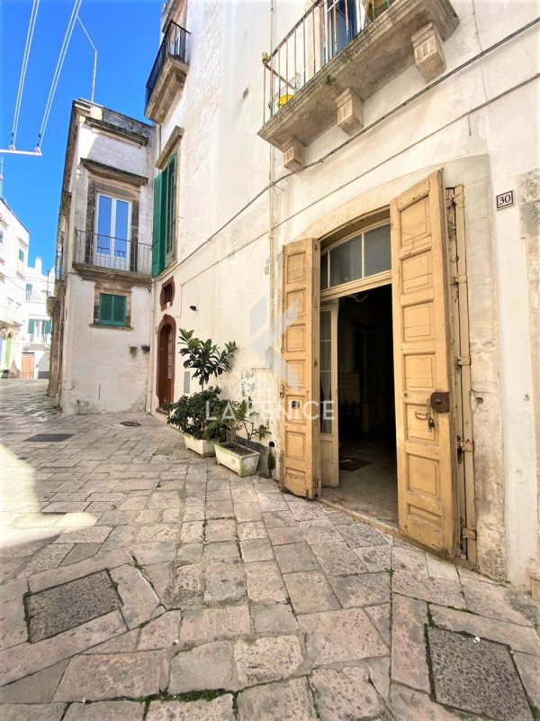 casa indipendente in vendita a Martina Franca in zona Centro Storico