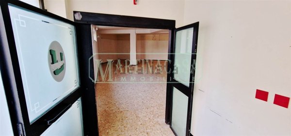 locale commerciale in vendita a Martina Franca