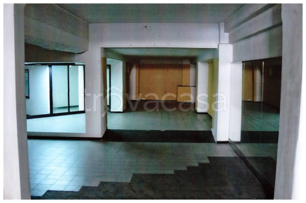 locale commerciale in vendita a Martina Franca