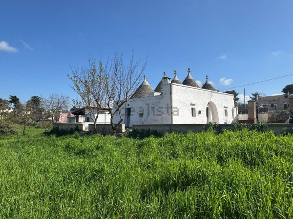 esavano in vendita a Martina Franca