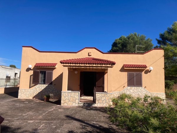 casa indipendente in vendita a Martina Franca in zona San Paolo