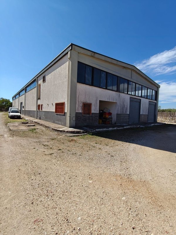 capannone in vendita a Martina Franca