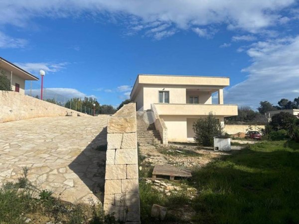 casa indipendente in vendita a Martina Franca