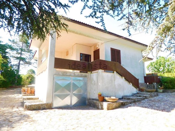 casa indipendente in vendita a Martina Franca in zona Trasconi